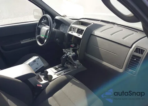 2009 Ford Escape Xlt from USA, damaged, VIN 1FMCU03GX9KC81425